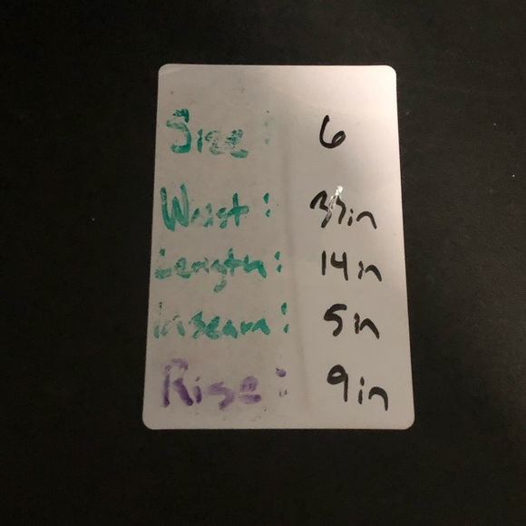 Athleta Shorts Women's 6 Khaki Tan Athletic 2 Button Casual Gym Running 5" Short - Picture 6 of 6